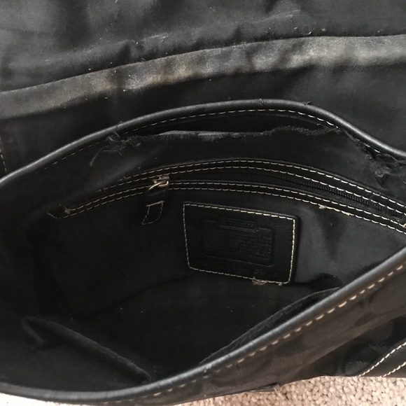 COACH PURSE - Picture 3 of 4